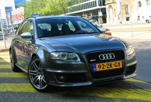 Audi RS4 Avant B7