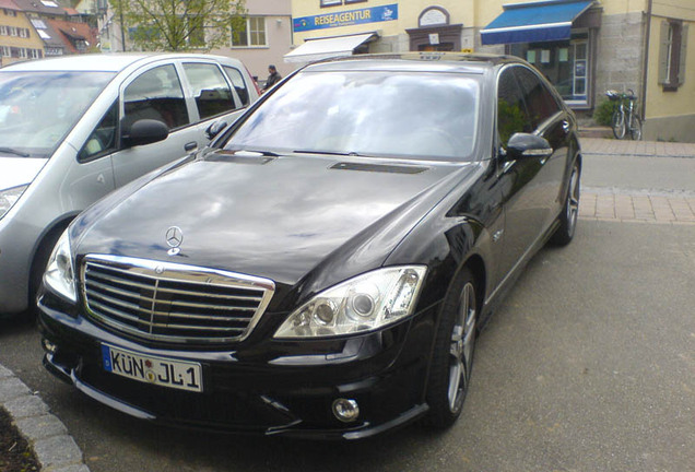 Mercedes-Benz S 63 AMG W221