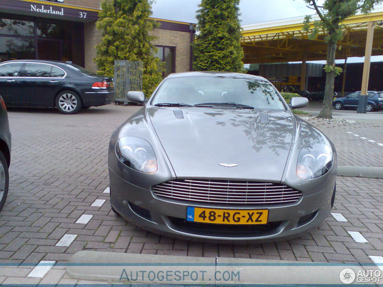 Aston Martin DB9