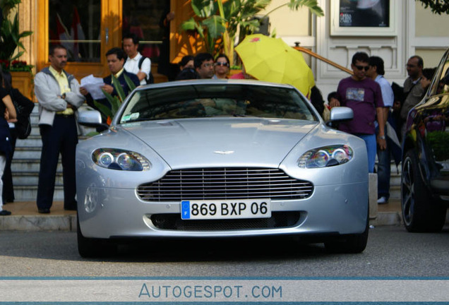 Aston Martin V8 Vantage