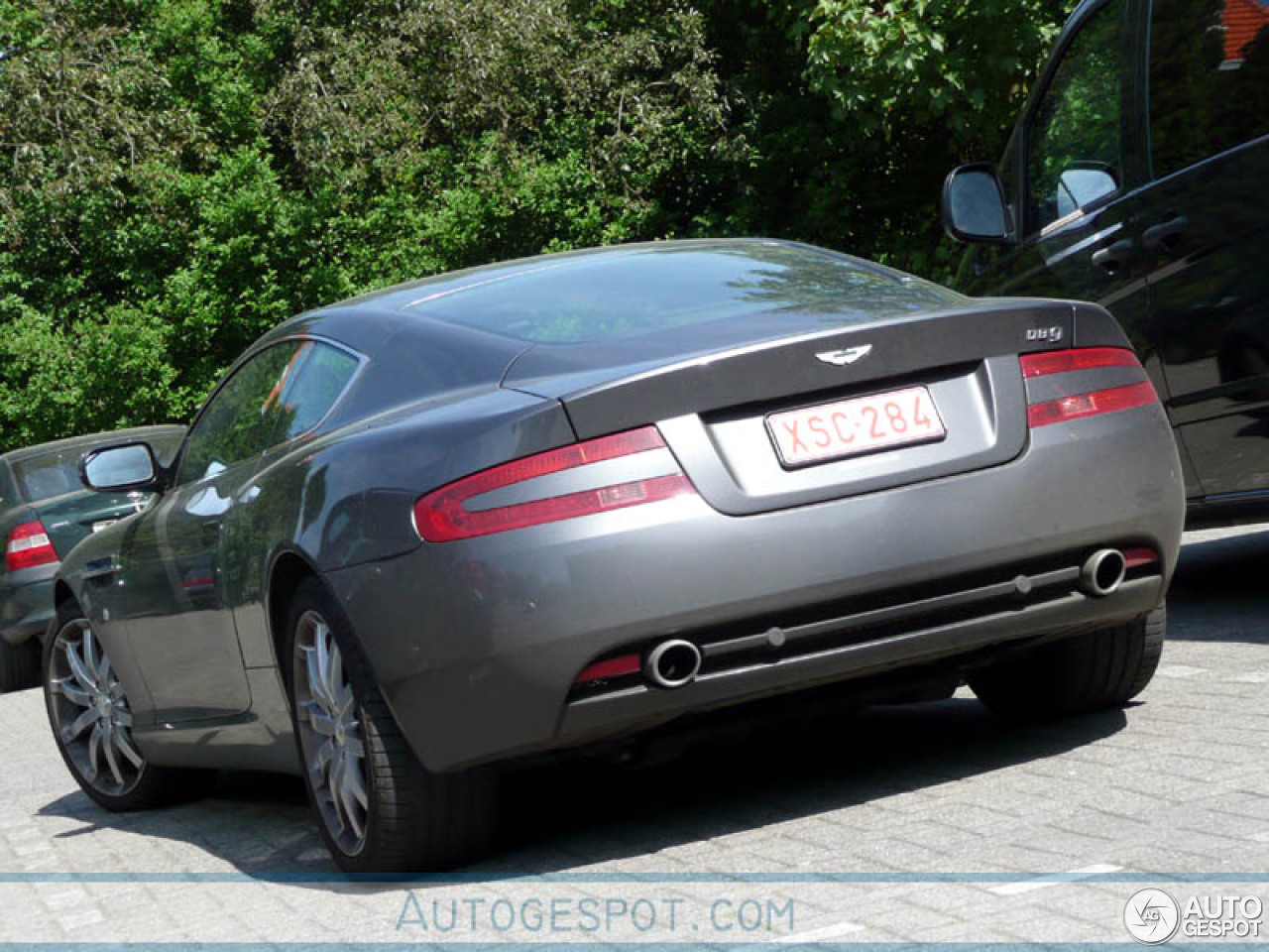 Aston Martin DB9