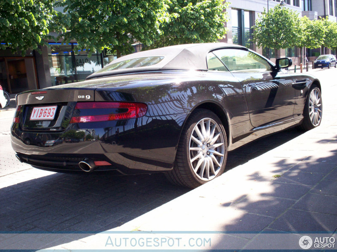 Aston Martin DB9 Volante