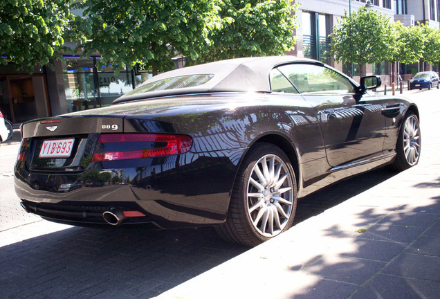 Aston Martin DB9 Volante