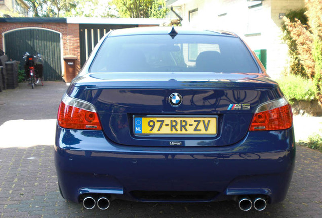 BMW M5 E60 2005