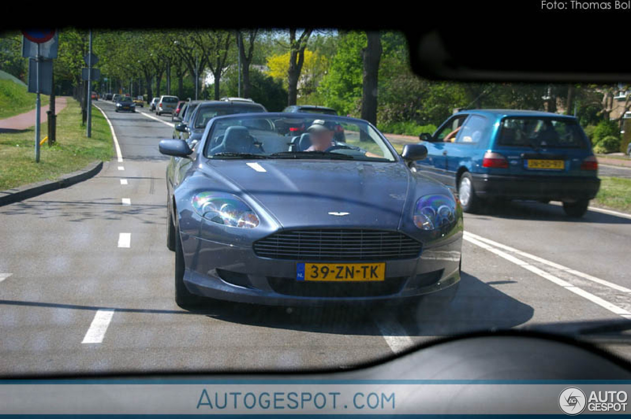 Aston Martin DB9 Volante