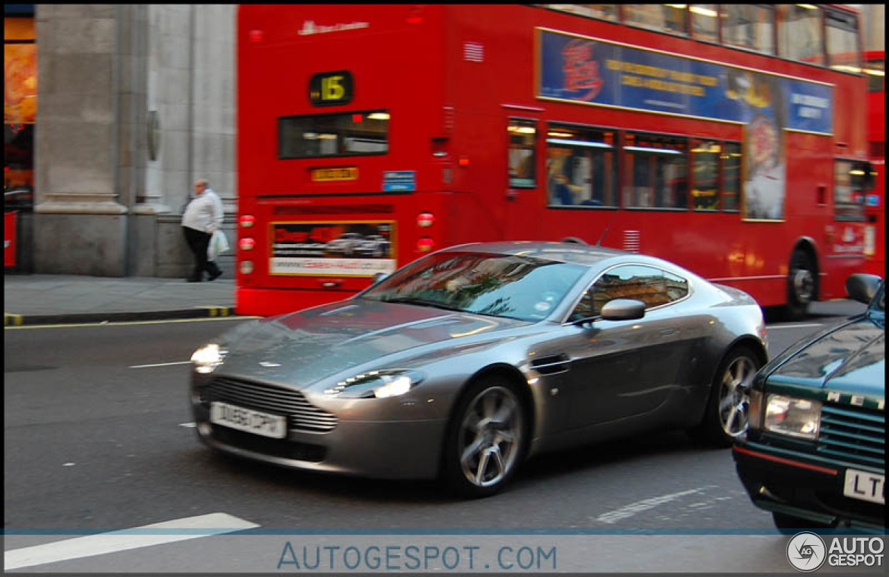 Aston Martin V8 Vantage