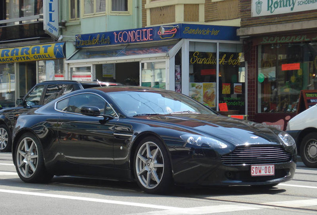 Aston Martin V8 Vantage