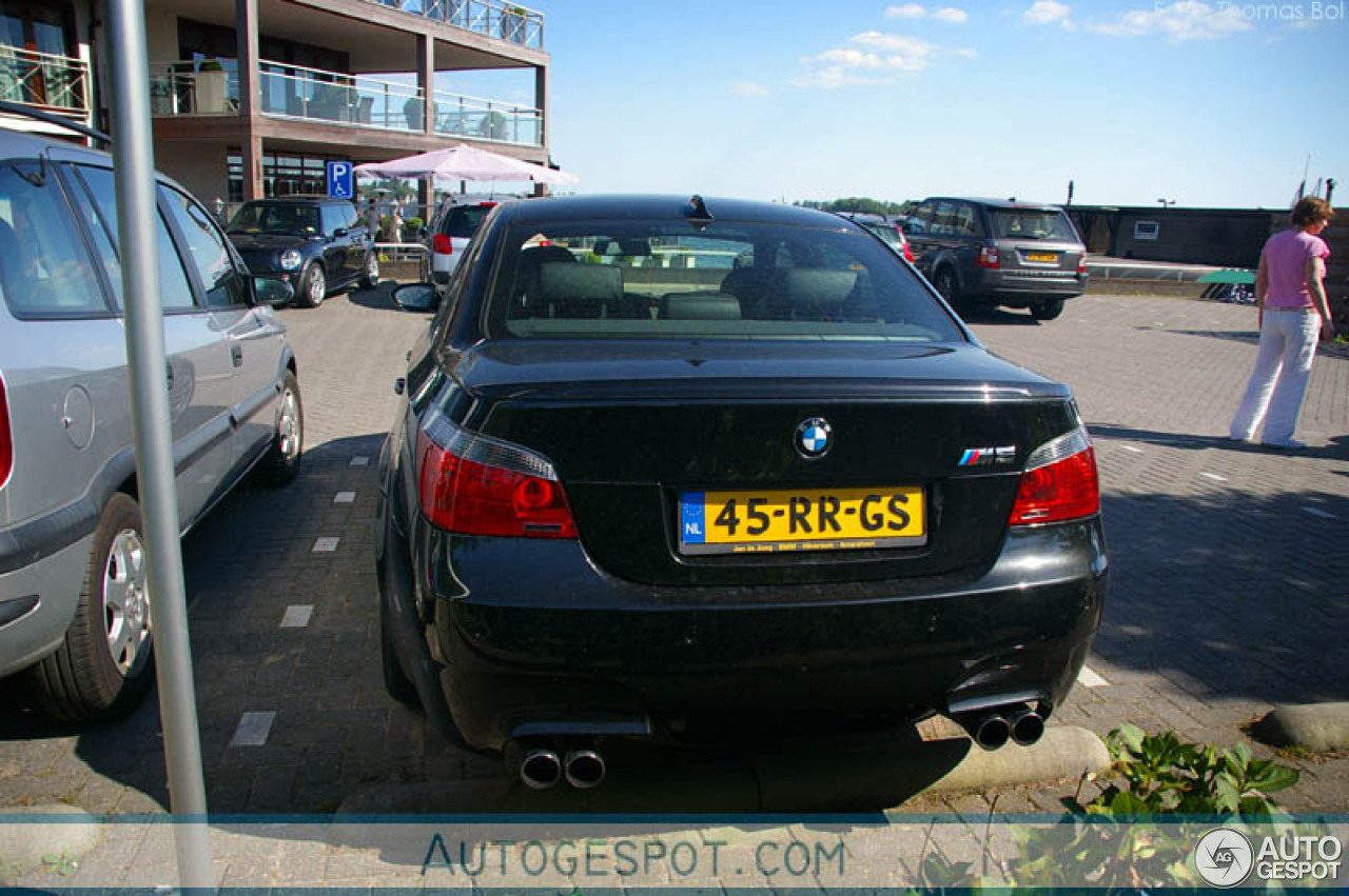 BMW M5 E60 2005