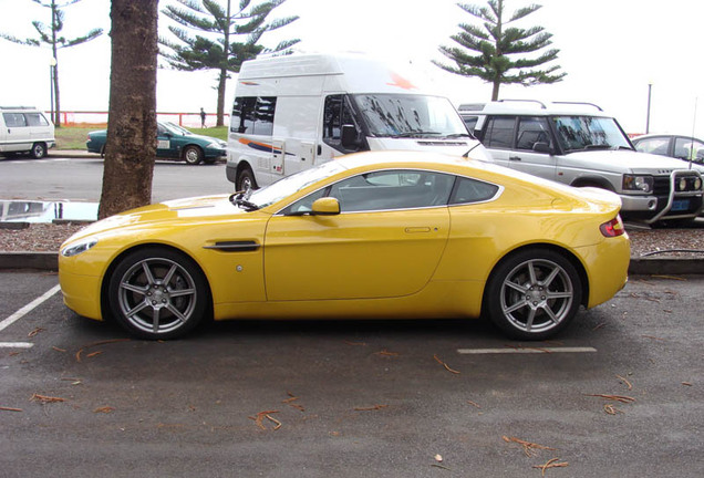 Aston Martin V8 Vantage