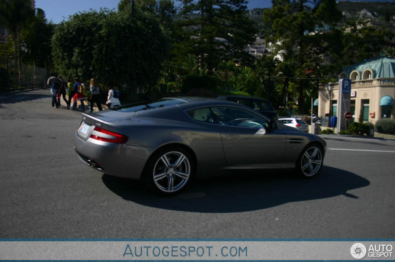 Aston Martin DB9