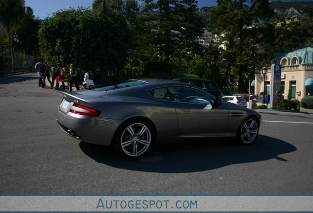 Aston Martin DB9