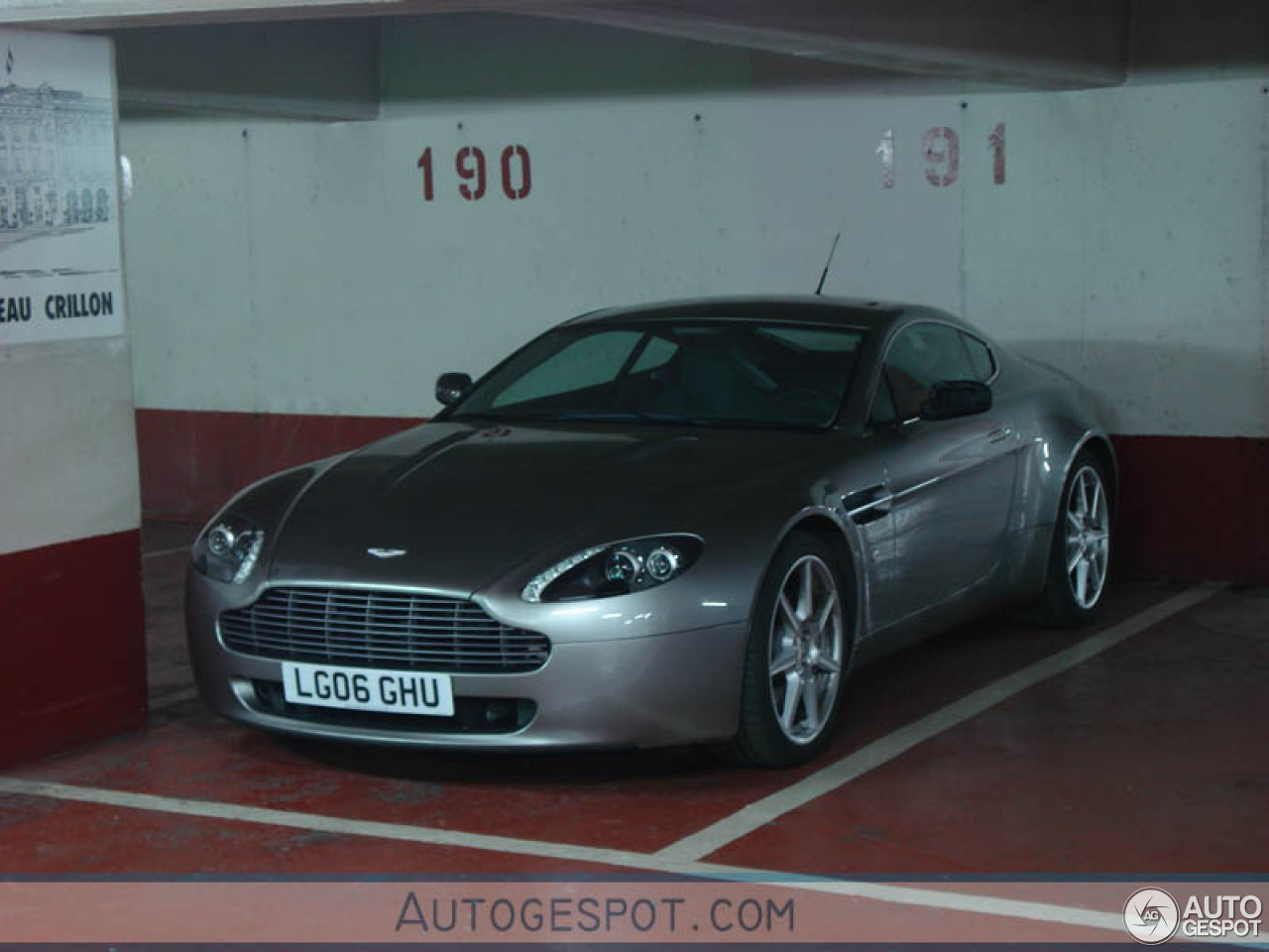 Aston Martin V8 Vantage