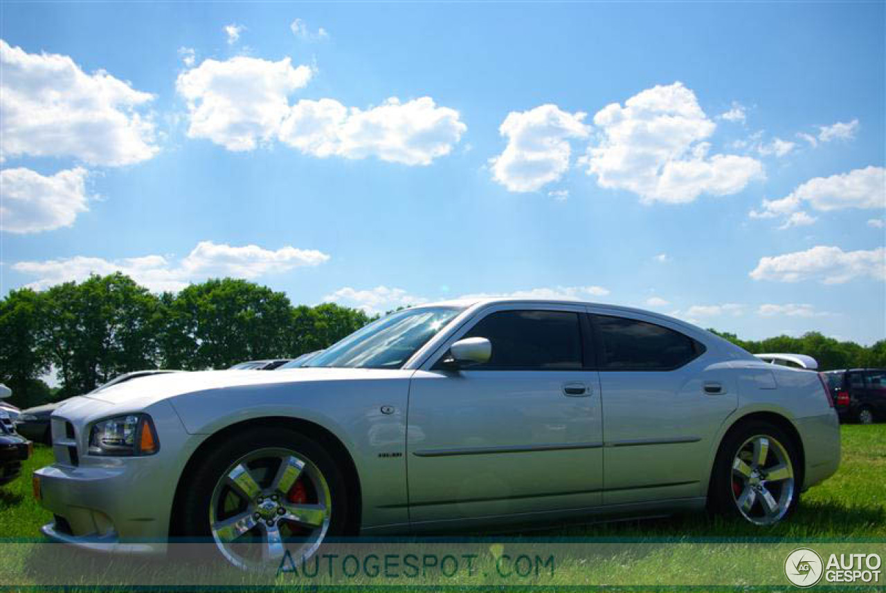 Dodge Charger SRT-8