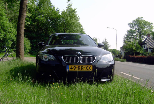 BMW M5 E60 2005