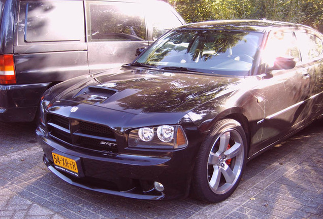 Dodge Charger SRT-8