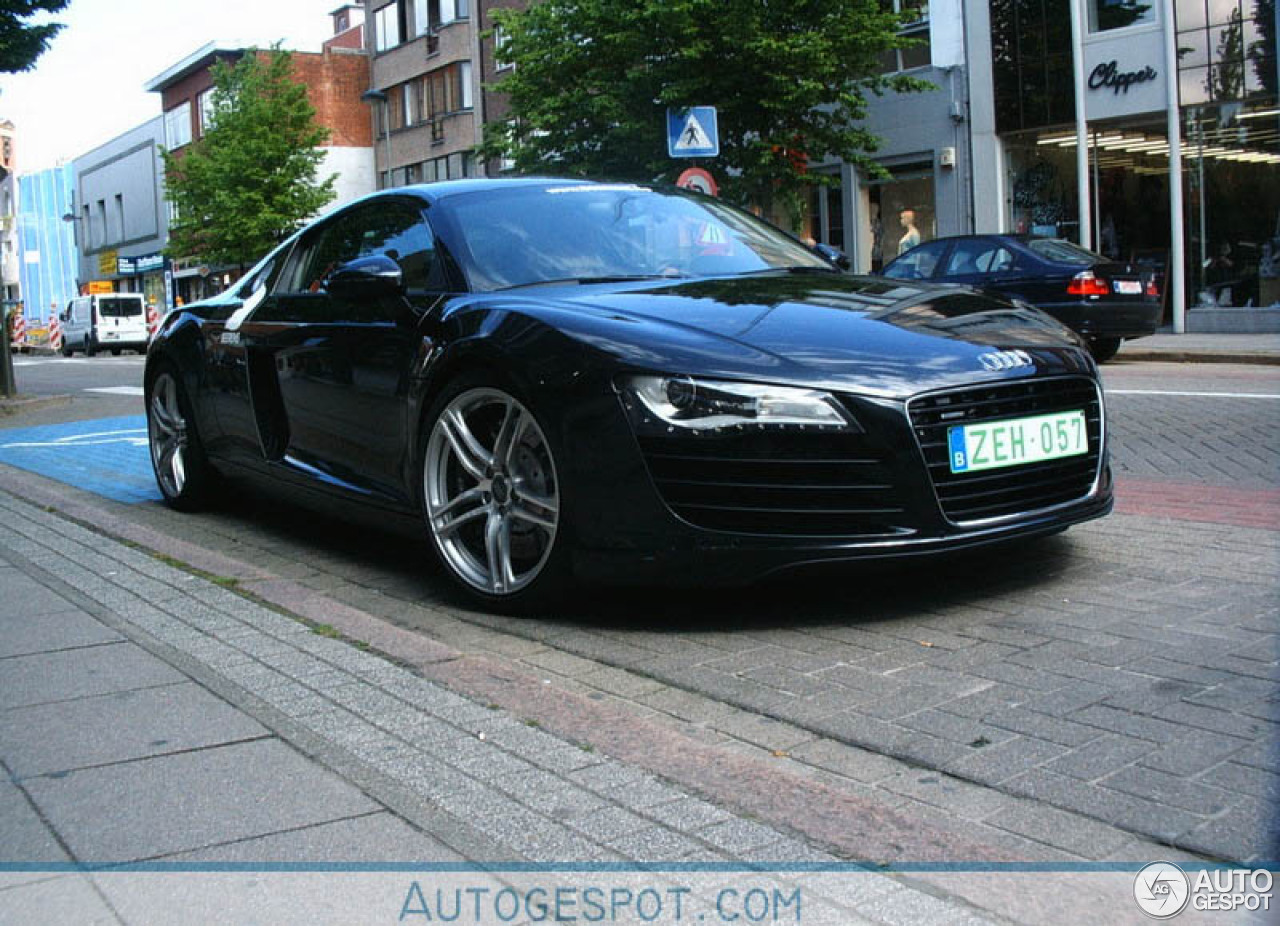 Audi R8