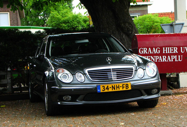 Mercedes-Benz E 55 AMG