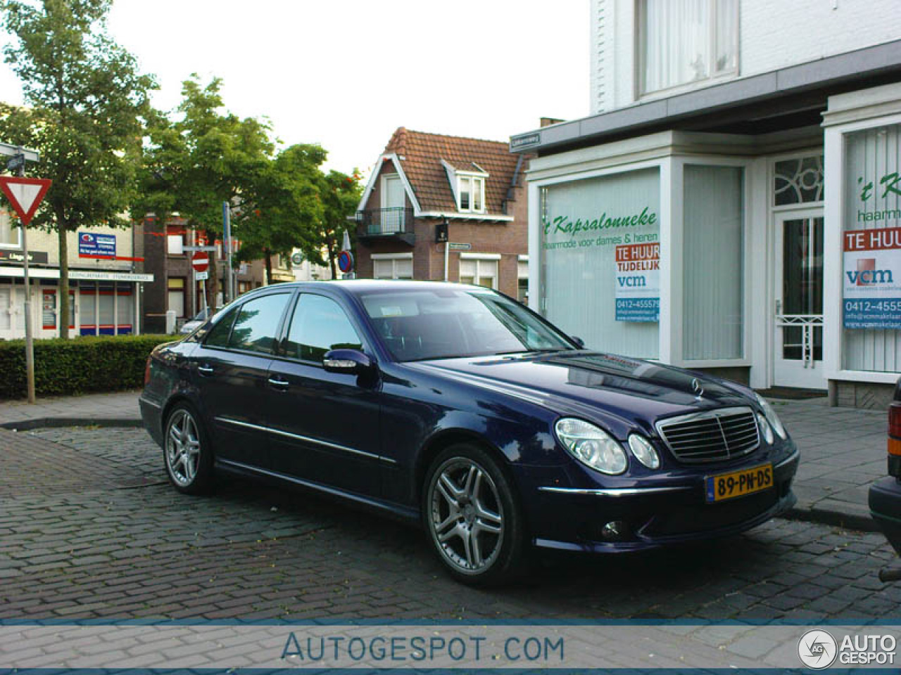 Mercedes-Benz E 55 AMG