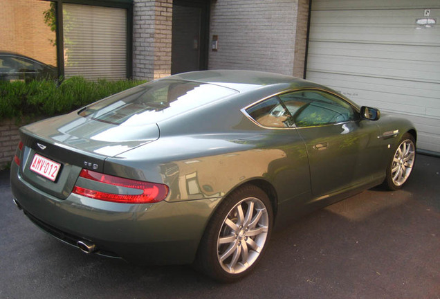 Aston Martin DB9