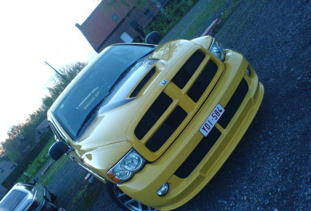 Dodge RAM SRT-10 Quad-Cab Yellow Fever Edition