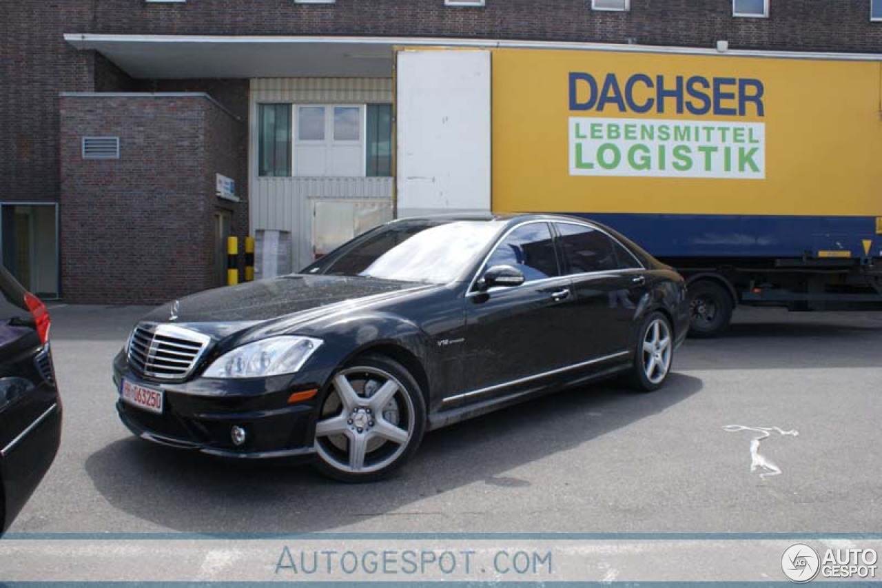 Mercedes-Benz S 65 AMG V221