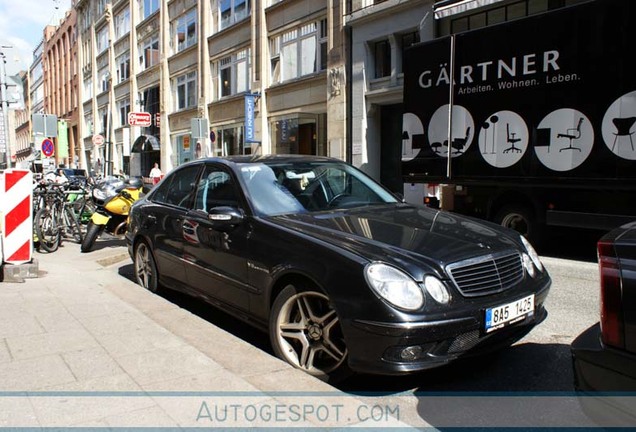 Mercedes-Benz E 55 AMG