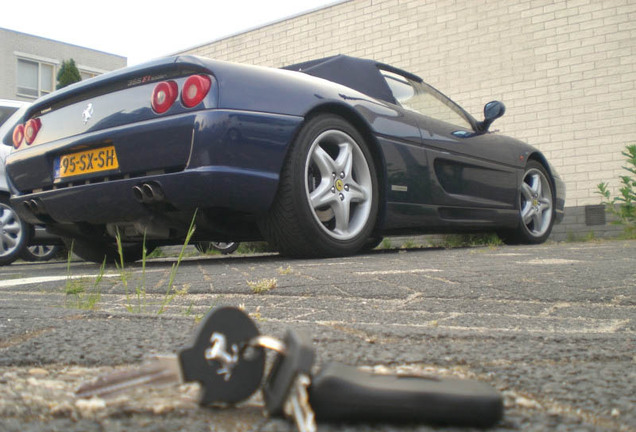 Ferrari F355 Spider