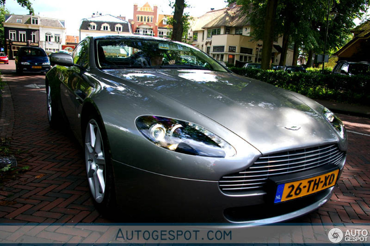 Aston Martin V8 Vantage