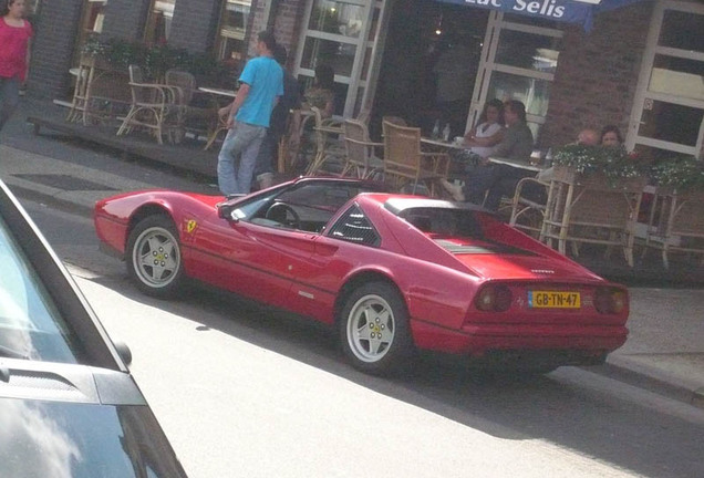 Ferrari 328 GTS