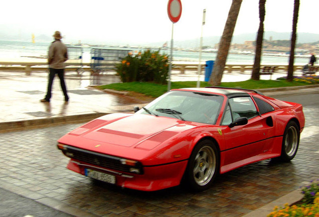 Ferrari 308 GTSi QV Zender