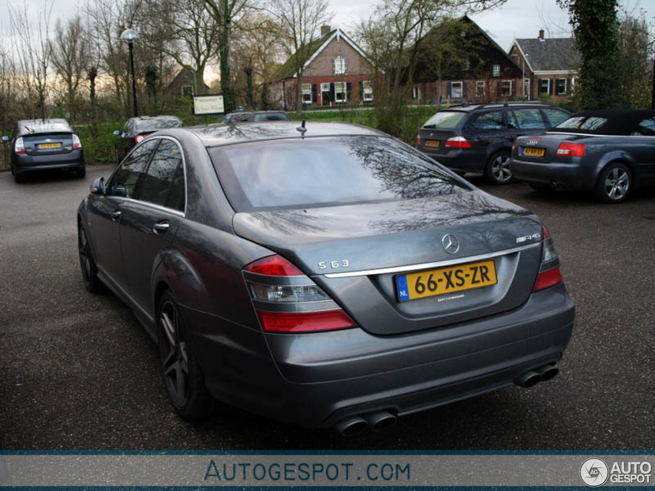 Mercedes-Benz S 63 AMG W221