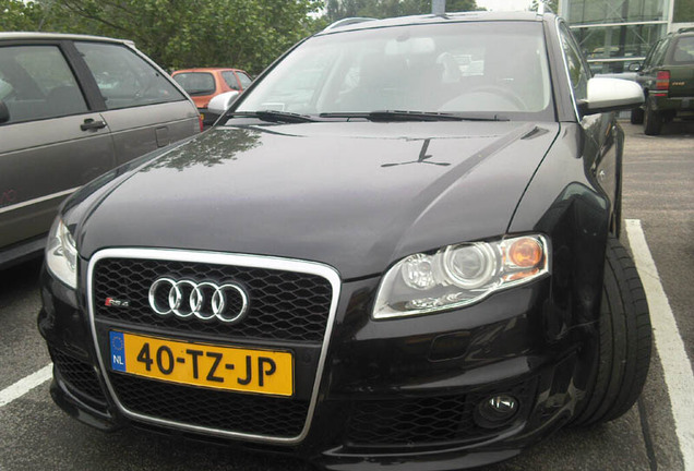 Audi RS4 Avant B7