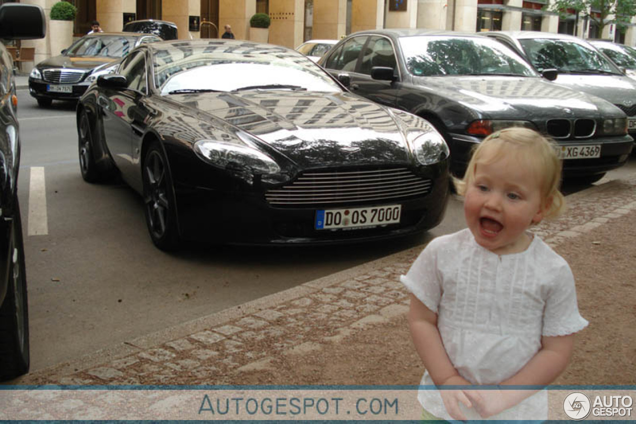 Aston Martin V8 Vantage