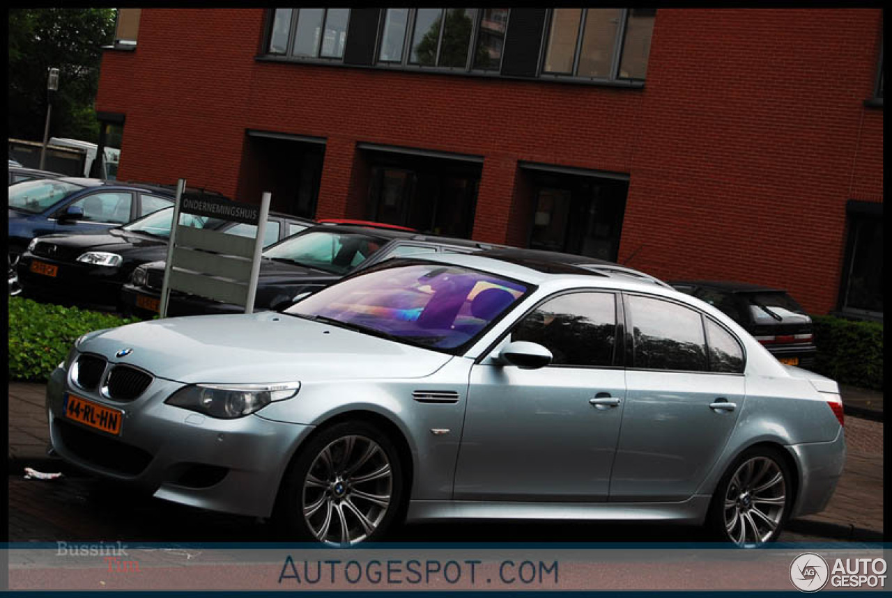 BMW M5 E60 2005