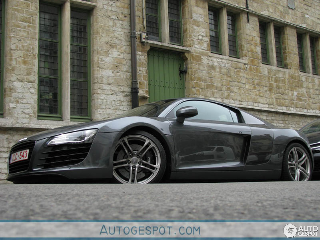 Audi R8