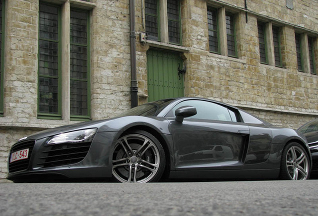 Audi R8