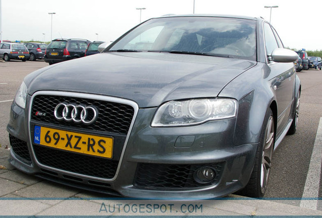 Audi RS4 Avant B7