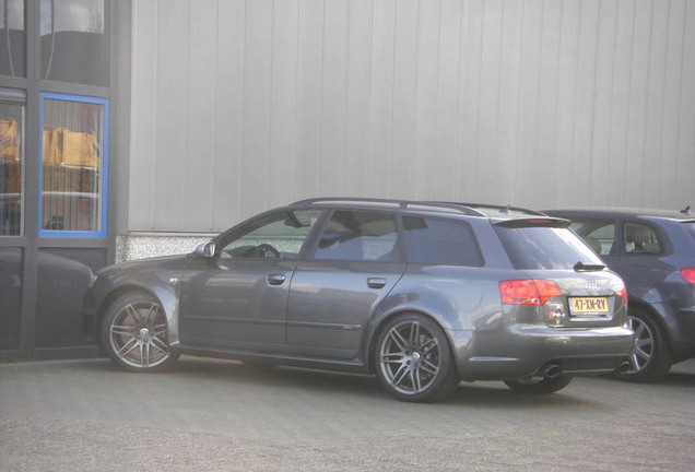 Audi RS4 Avant B7