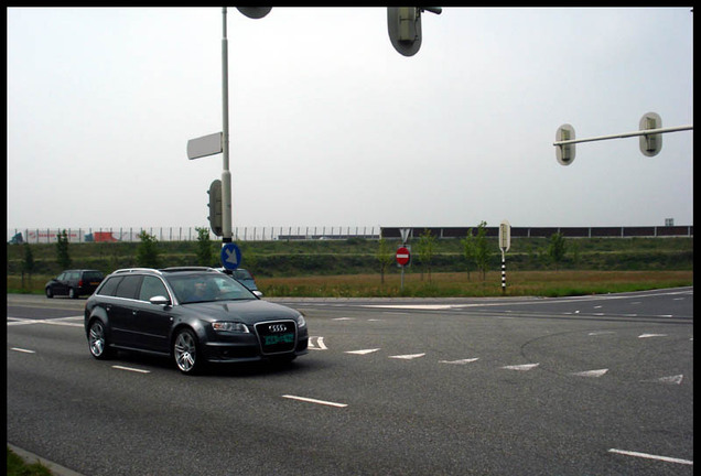 Audi RS4 Avant B7