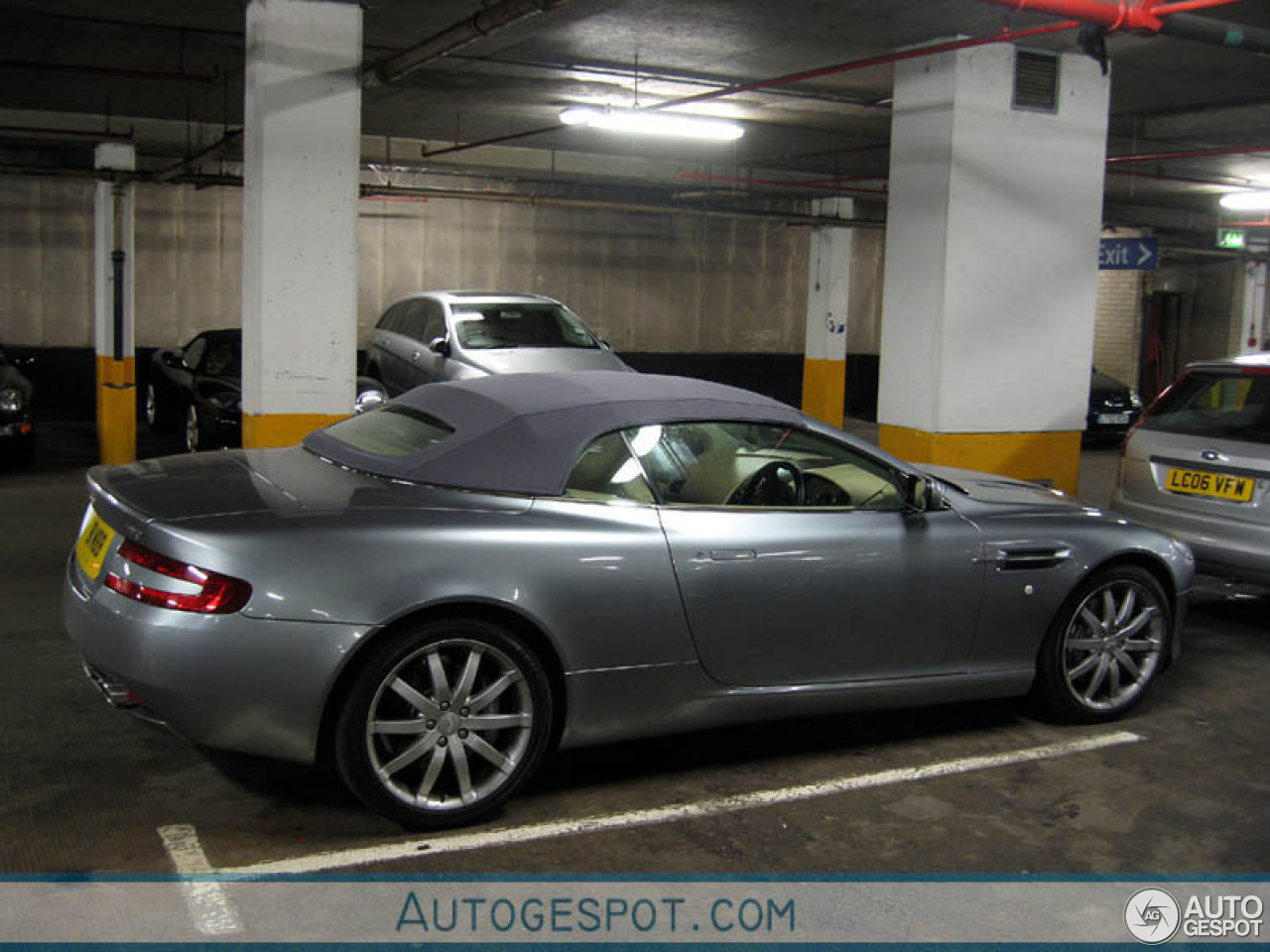 Aston Martin DB9 Volante