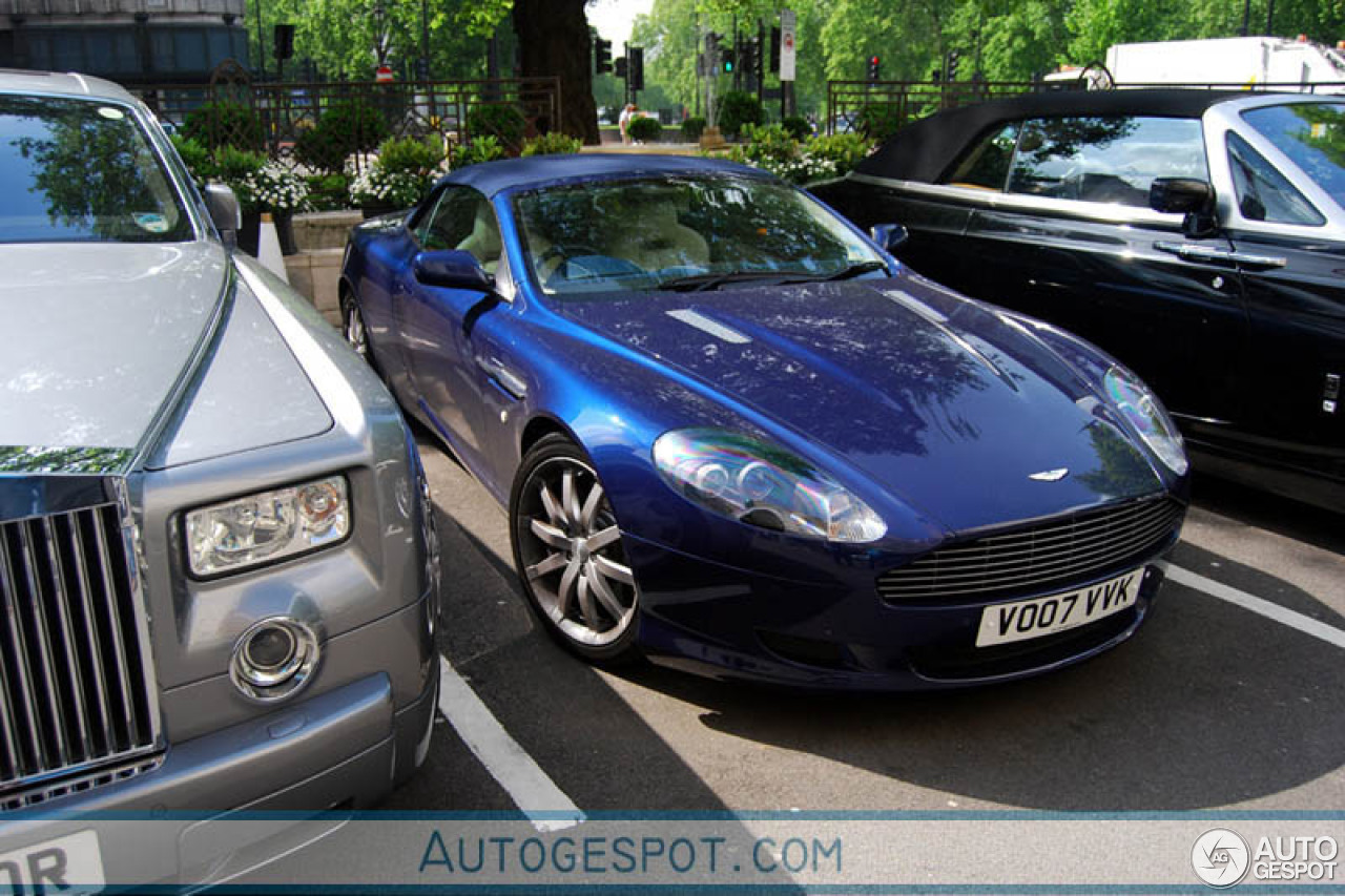 Aston Martin DB9 Volante