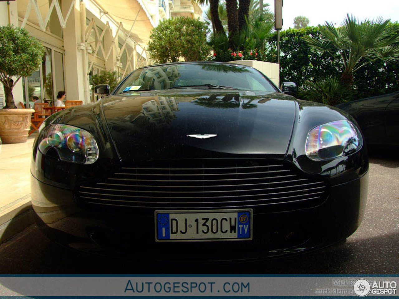 Aston Martin V8 Vantage Roadster