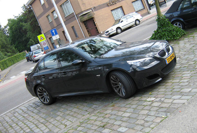 BMW M5 E60 2005