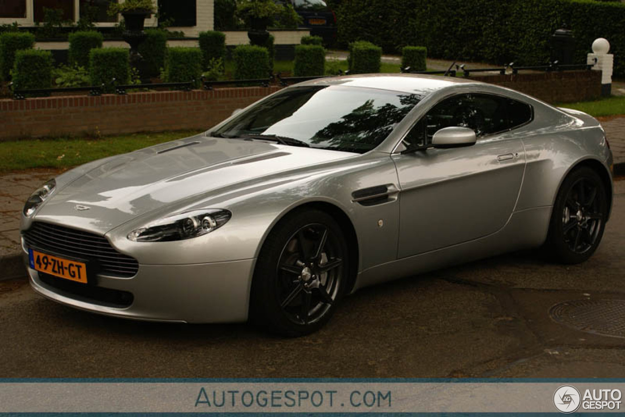 Aston Martin V8 Vantage