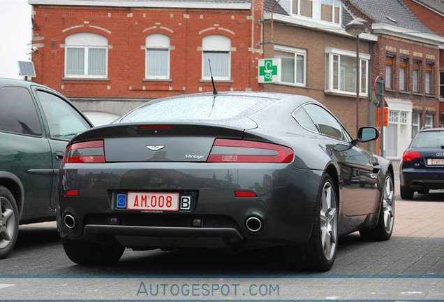 Aston Martin V8 Vantage