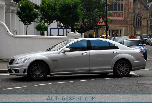 Mercedes-Benz S 63 AMG W221