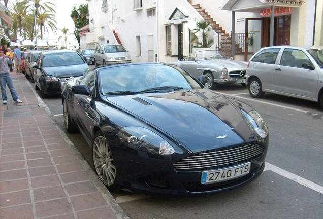 Aston Martin DB9 Volante