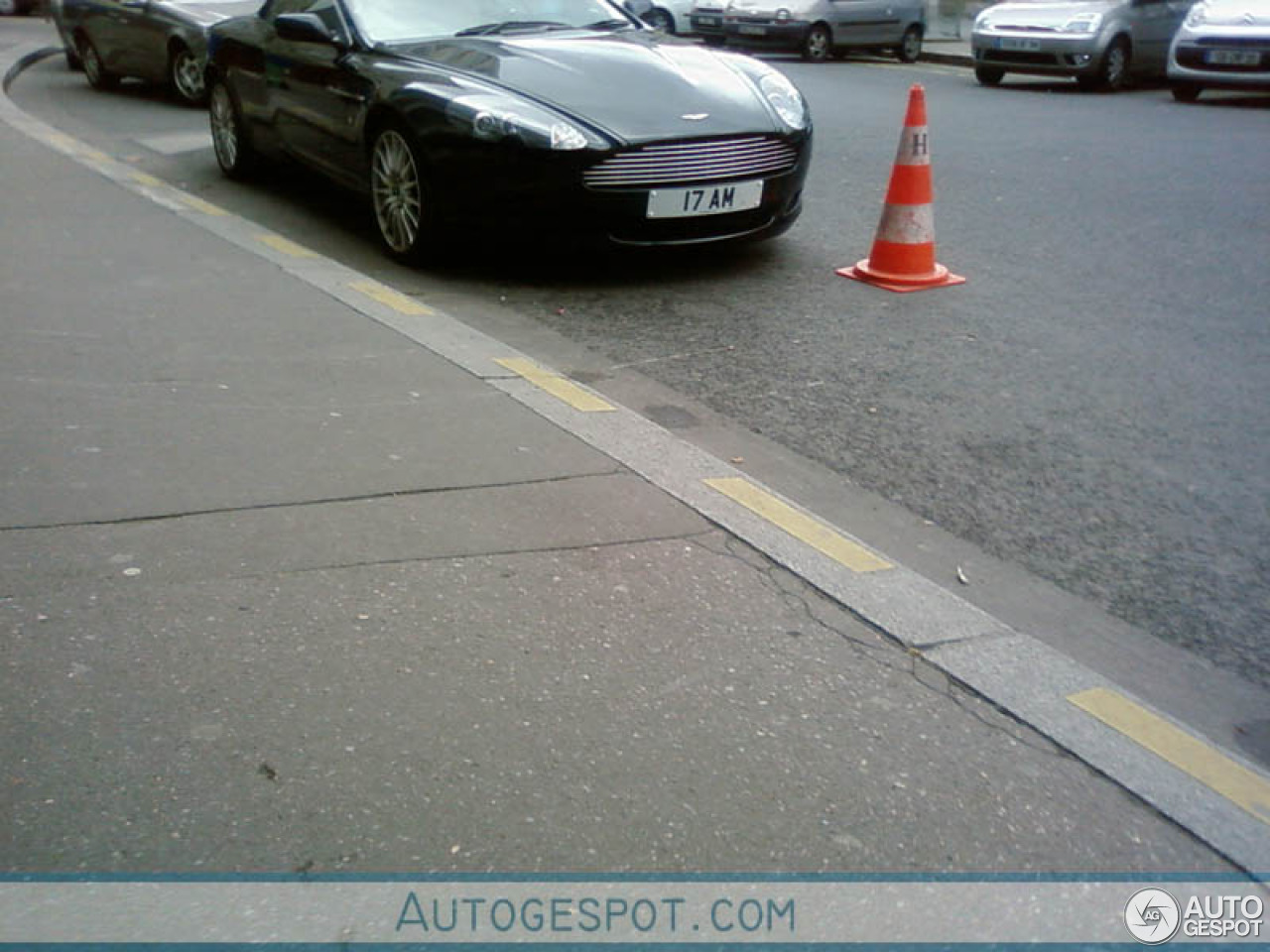 Aston Martin DB9 Volante