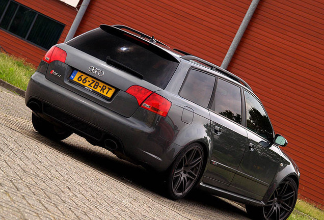 Audi RS4 Avant B7