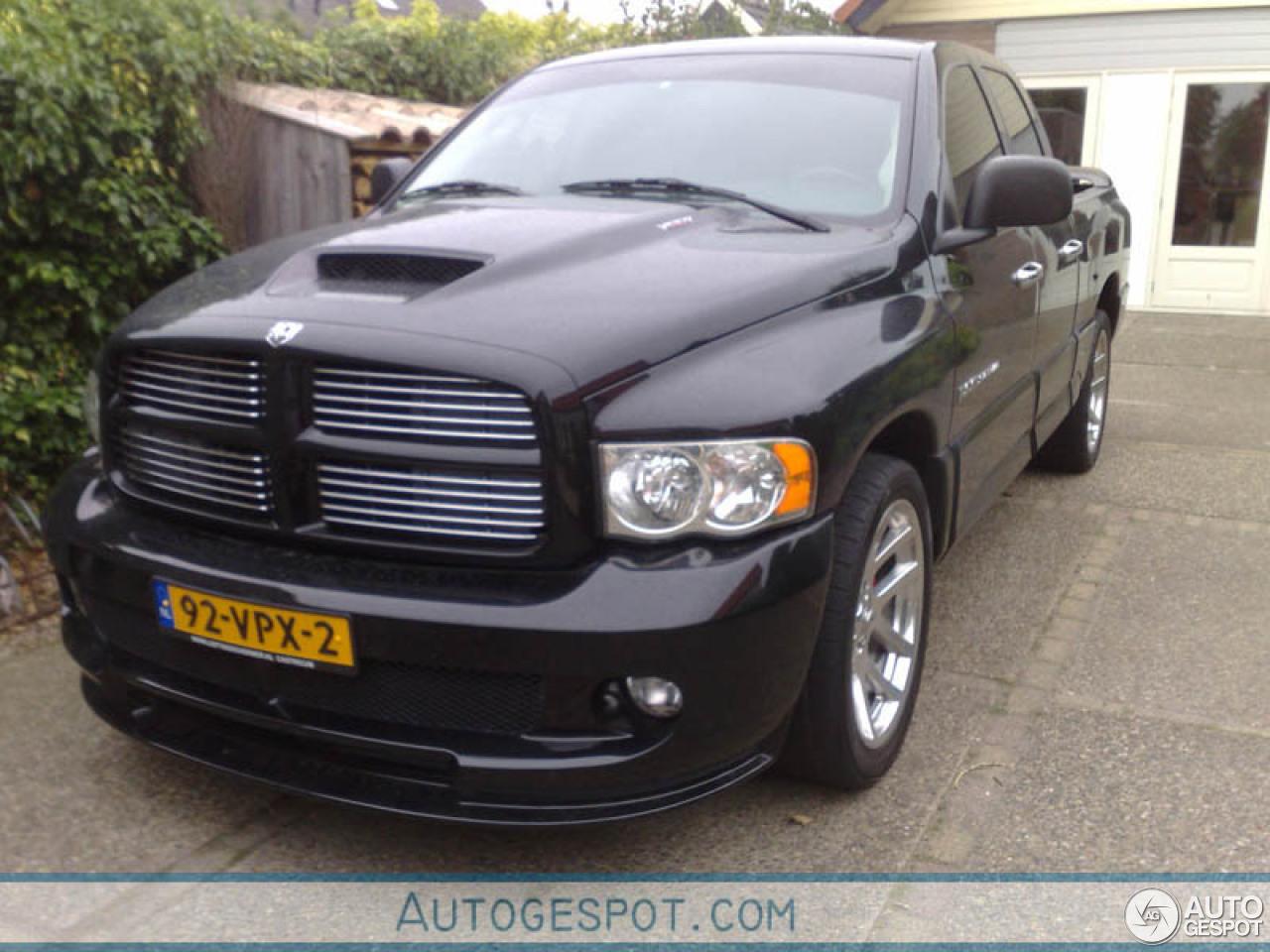 Dodge RAM SRT-10 Quad-Cab